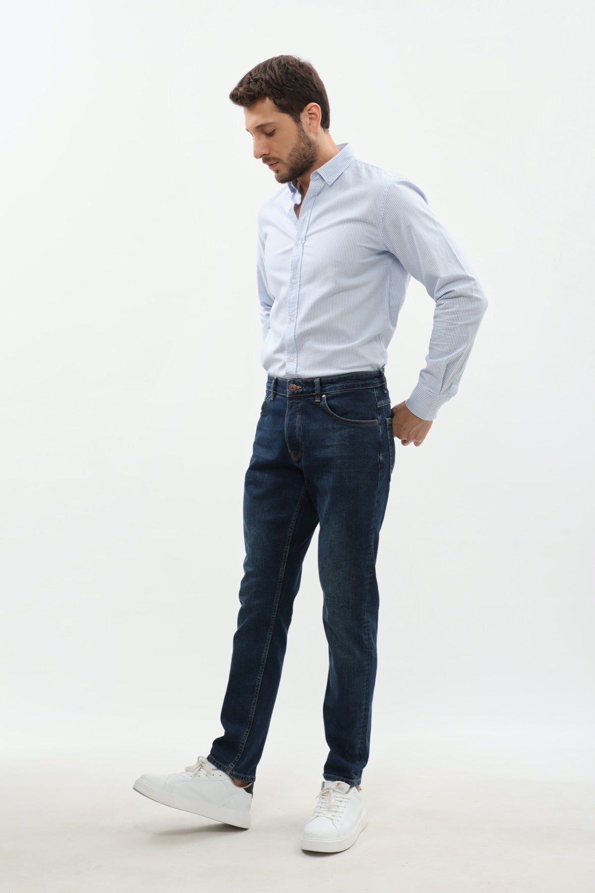 بنطلون جينز DNM UNITED Slim Fit - أزرق باهت عتيق