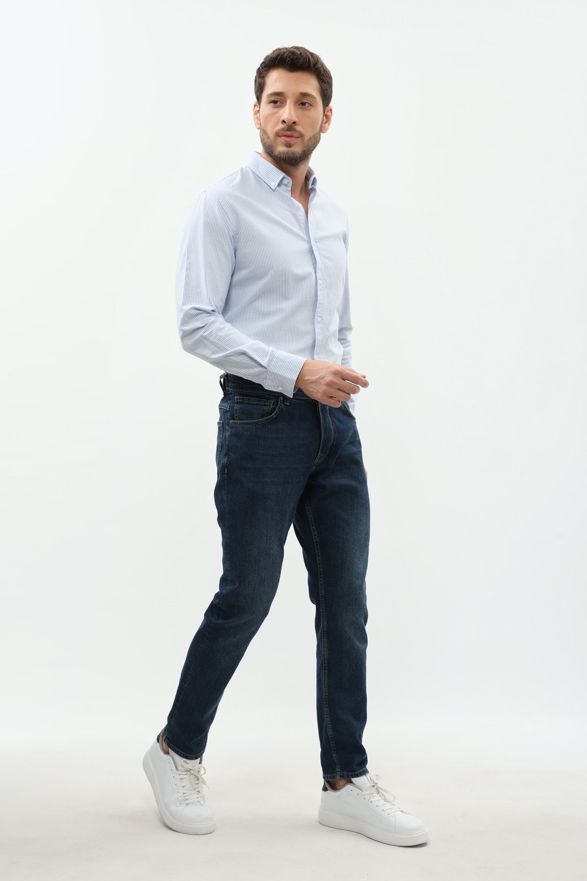 بنطلون جينز DNM UNITED Slim Fit - أزرق باهت عتيق