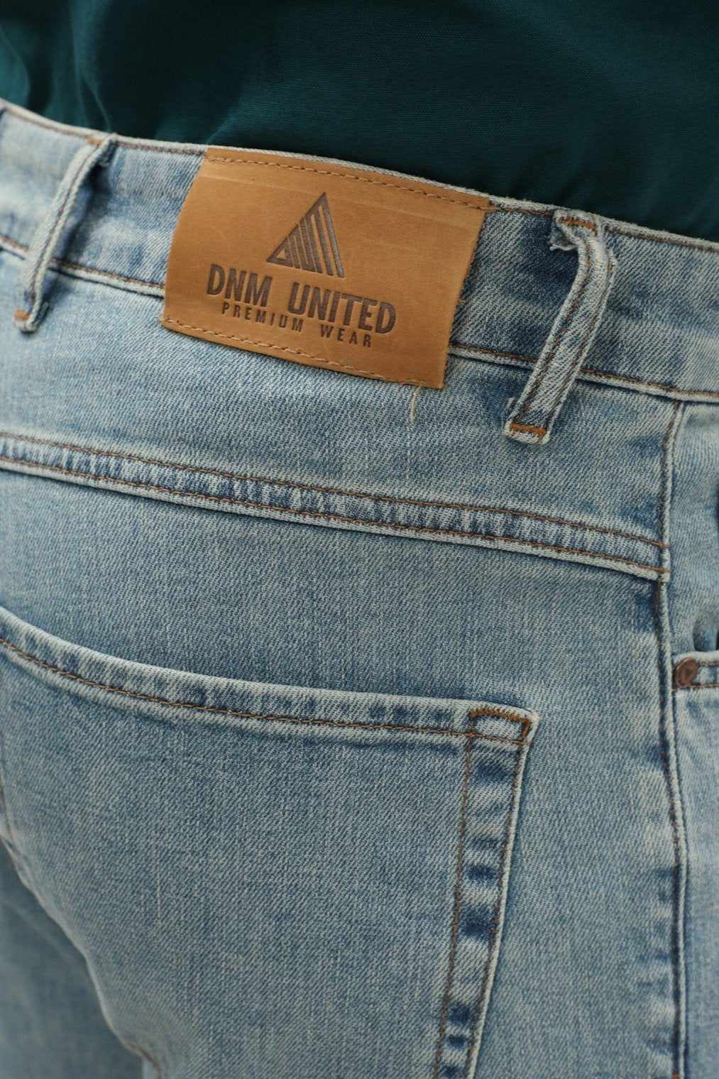 بنطلون جينز DNM UNITED Slim Fit - أزرق باهت عتيق