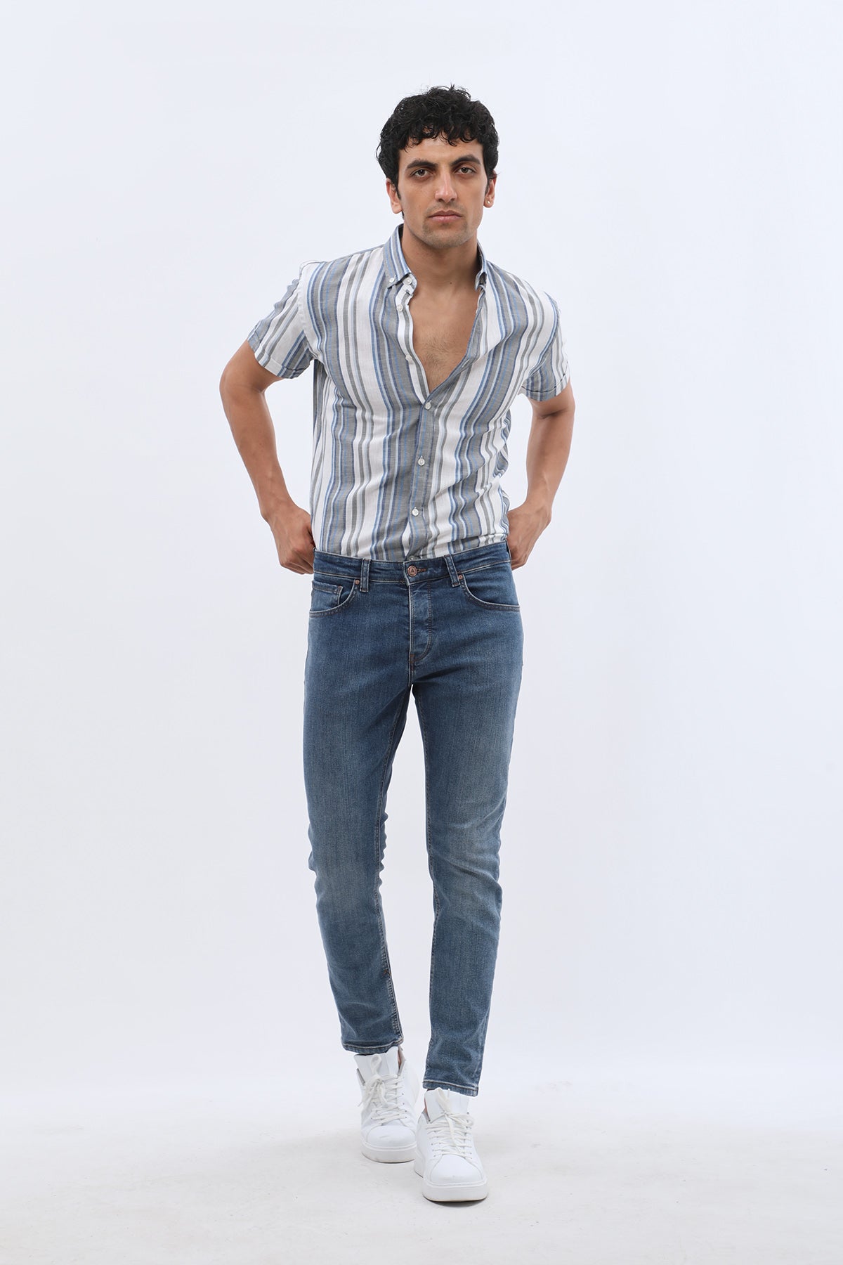 بنطلون جينز DNM UNITED Slim Fit - أزرق سماوي مغسول