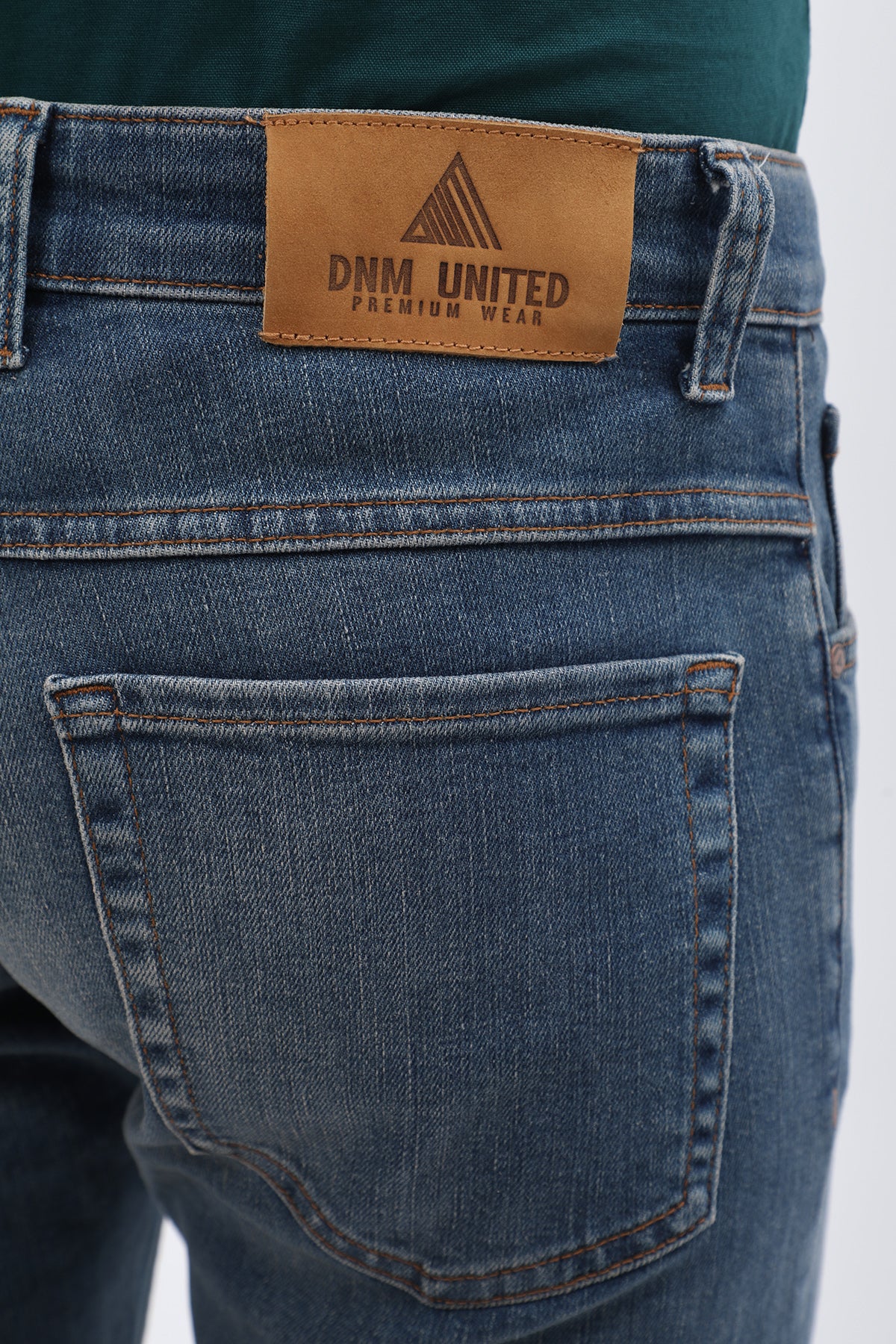 بنطلون جينز DNM UNITED Slim Fit - أزرق باهت