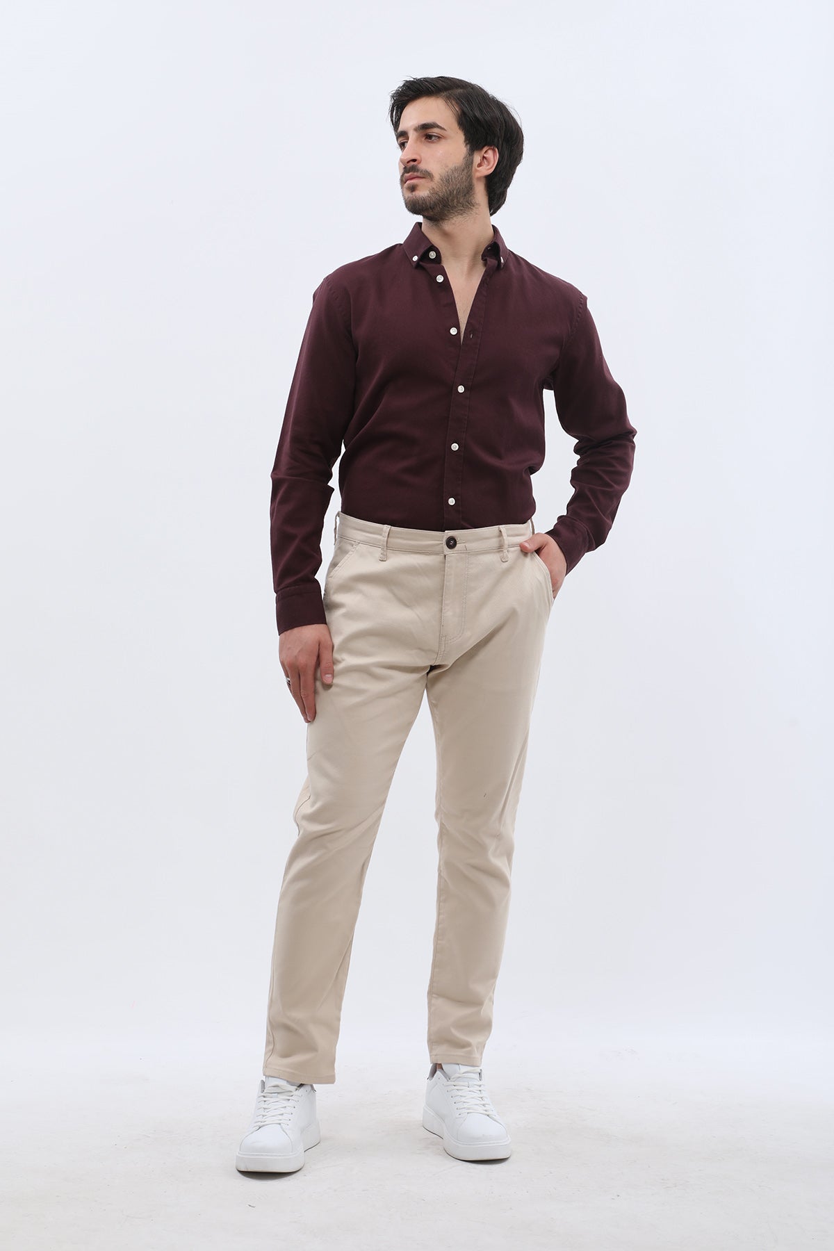 بنطلون جينزبرو قطني بقصّة Slim Fit Chino - كريمي