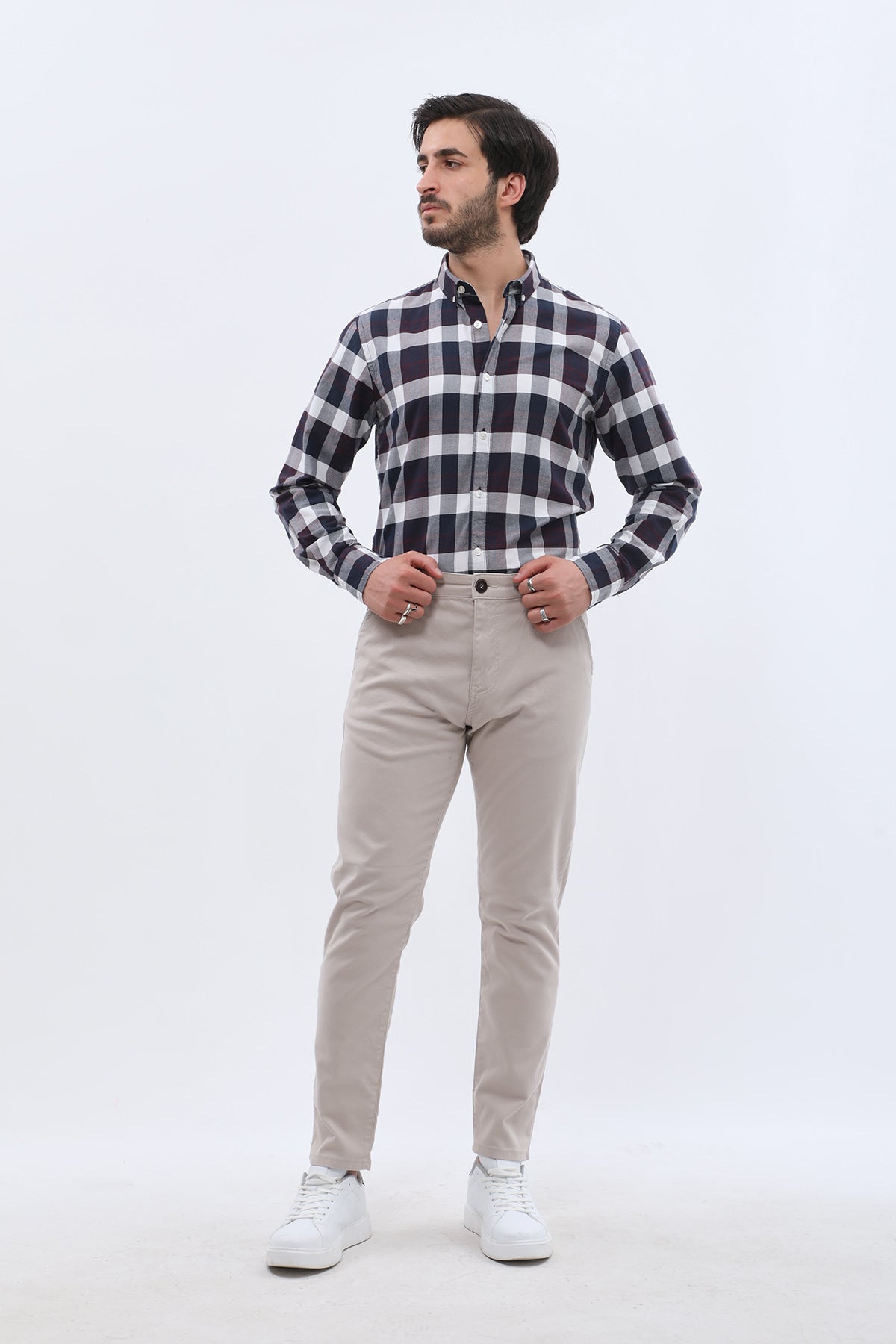 بنطلون جينزبرو قطني بقصّة Slim Fit Chino - حجري