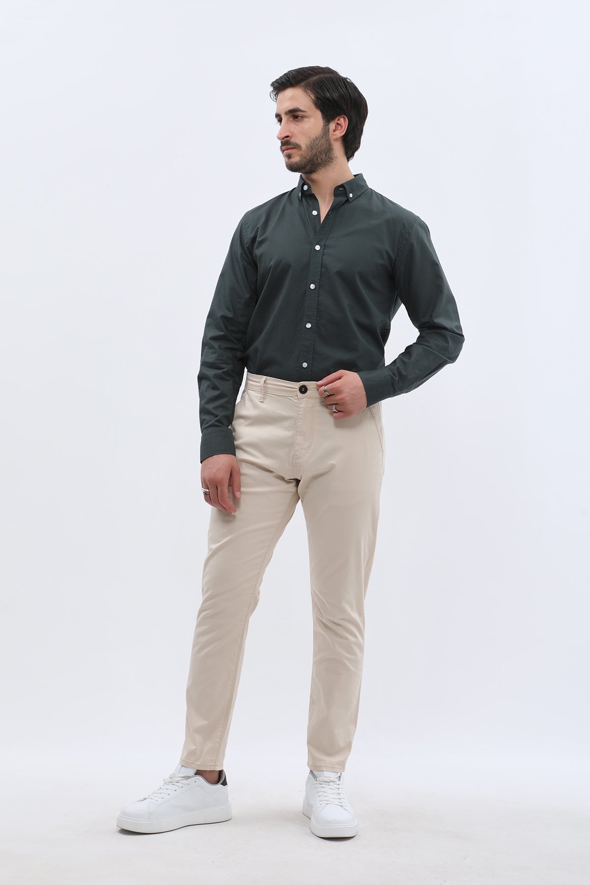 بنطلون جينزبرو قطني بقصّة Slim Fit Chino - كريمي