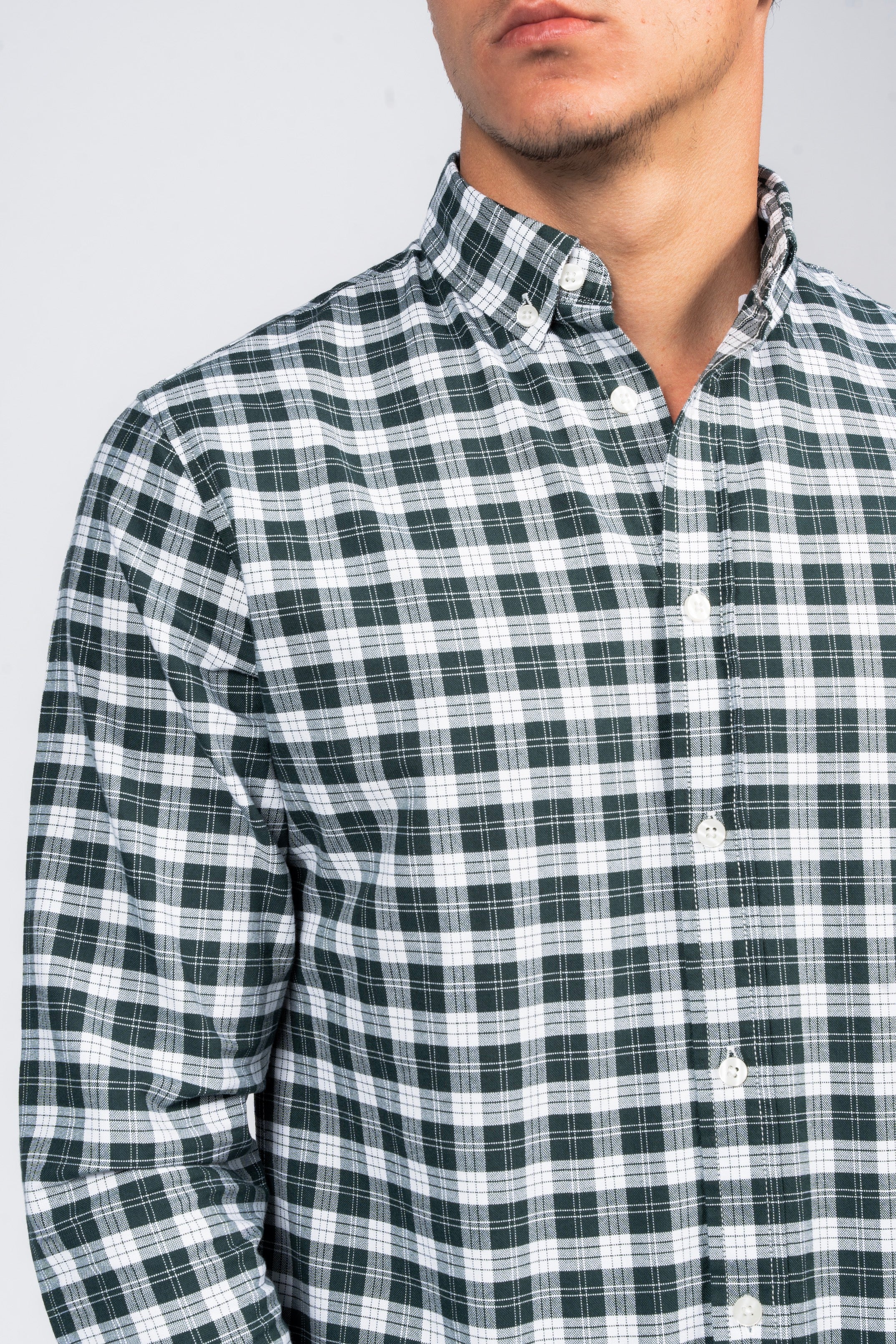 قميص SHIRTS PRO من القطن بأكمام طويلة وقصّة أنيقة وأزرار - Pine Grove Checked